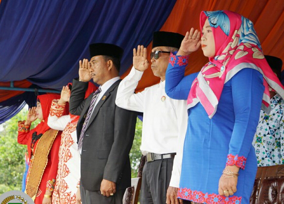 Anggota Dprd Kabupaten Bengkalis  Zam Zami Harun ST Hadir HUT RI KE-73 Di Kelurahan Pergam Kecamatan Rupat