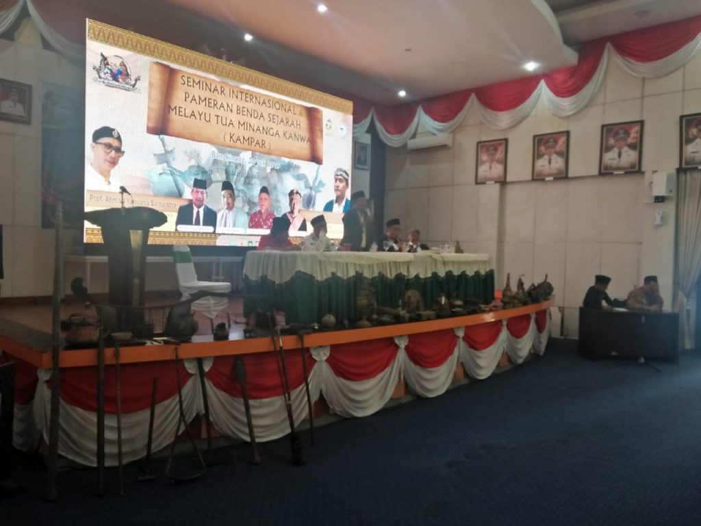 Kampar Adakan Seminar Internasional dan Pameran Benda Sejarah Melayu Tua Minanga Kanwa