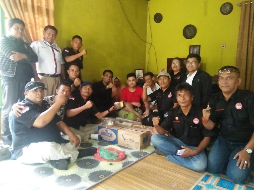 Memperigati Hari Jadi ke Tiga dan Peduli Kasih, Ini yang Dilakukan FPII Setwil Riau dan Korwil Kampar