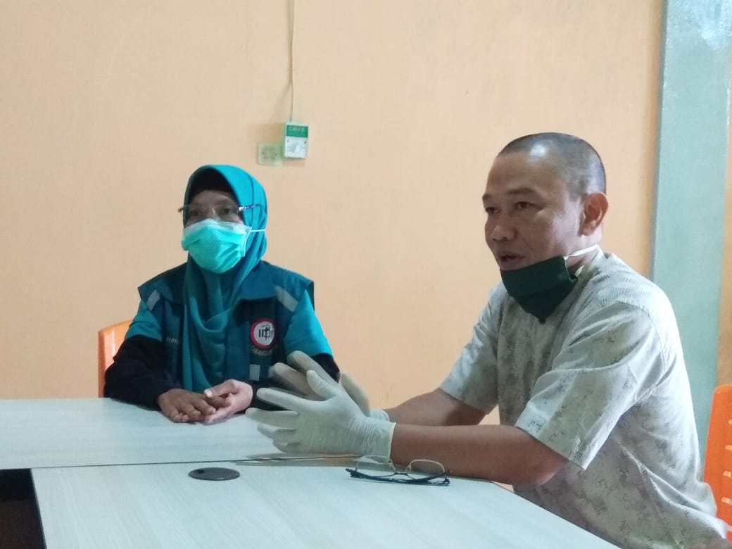 Hari Bakti Dokter Indonesia, IDI Kampar Bagi-Bagi Sembako Ke Masyarakat Terdampak Covid-19