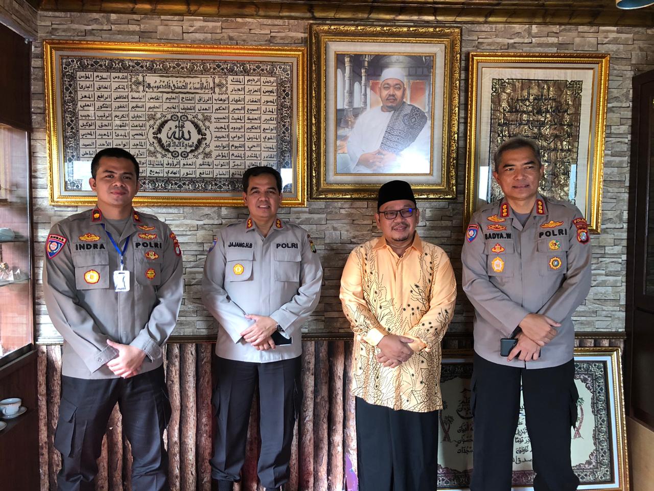 Ketua Umum MUI DKI JAKARTA Bersama Dir Binmas PMJ Polda Metro Jaya Gelar Silaturahmi