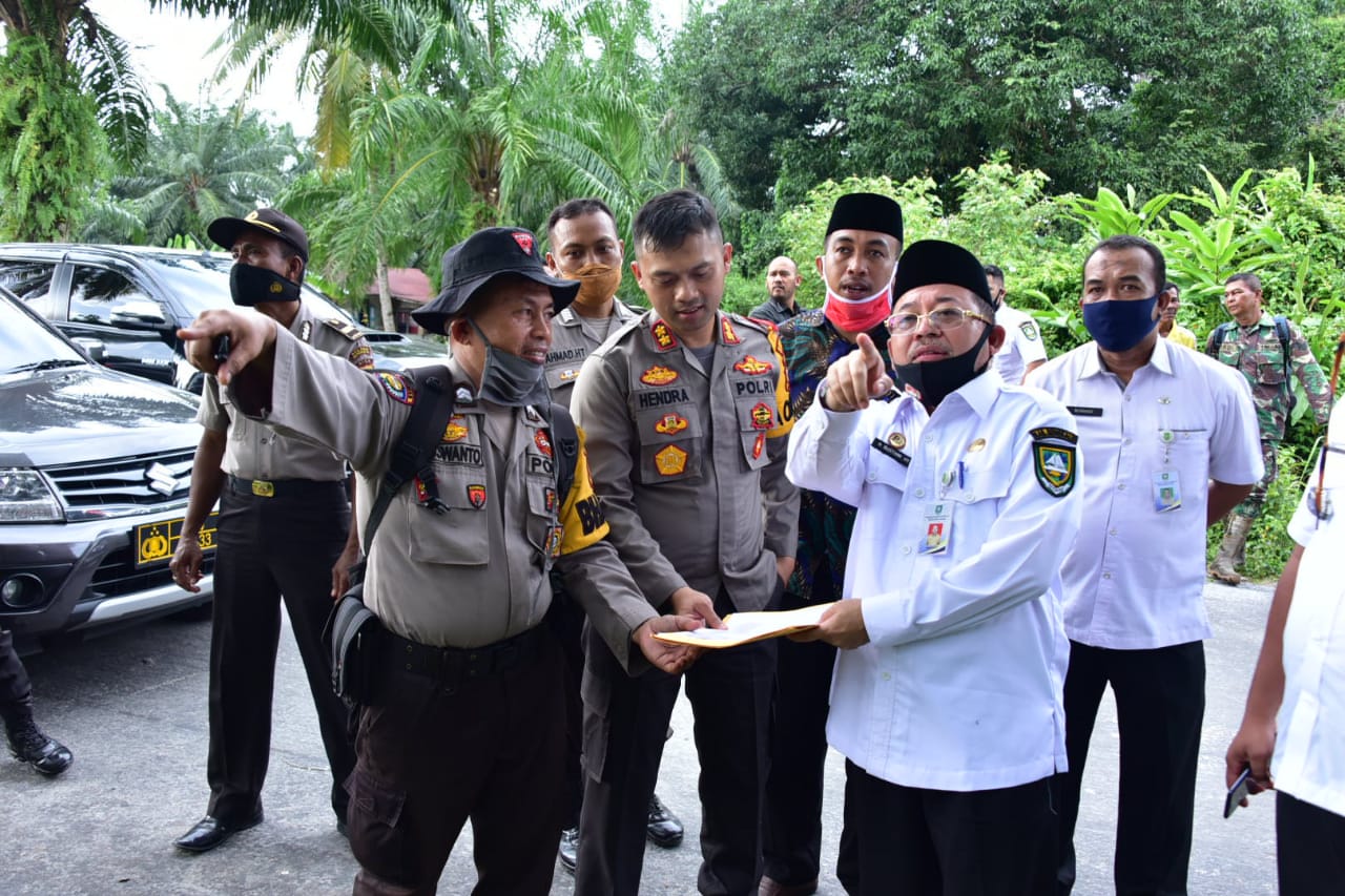 Plh.Bupati Meninjau Langsung Lahan Yang Akan Dibangun Kantor Camat Bandar Laksamana