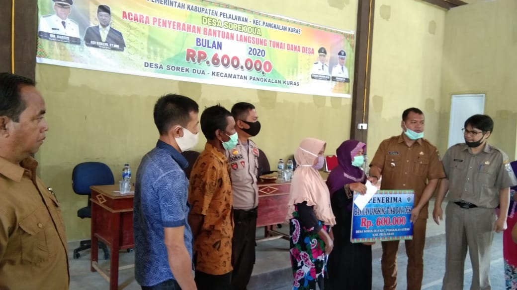 Pemerintah Desa Sorek Dua Salurkan Bantuan Langsung Tunai Dana Desa