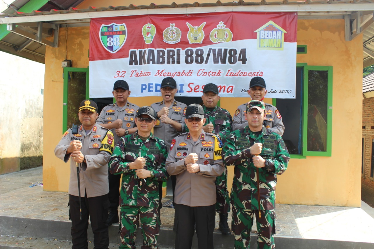 Alumni Akabri 88/W84, Peduli Warga Dan Lakukan Bedah Rumah di Banten