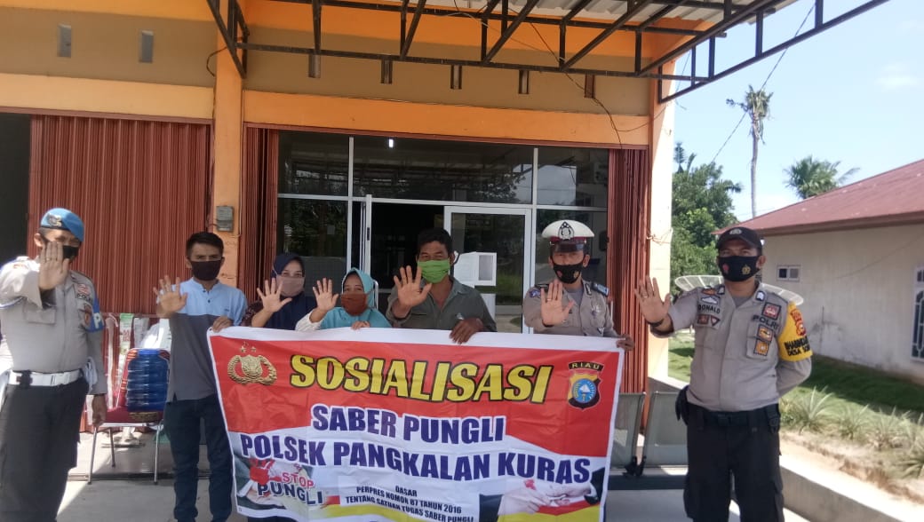 Polsek Pangkalan Kuras Laksanakan Sosialisasi Saber Pungli Di Kelurahan Sorek Satu