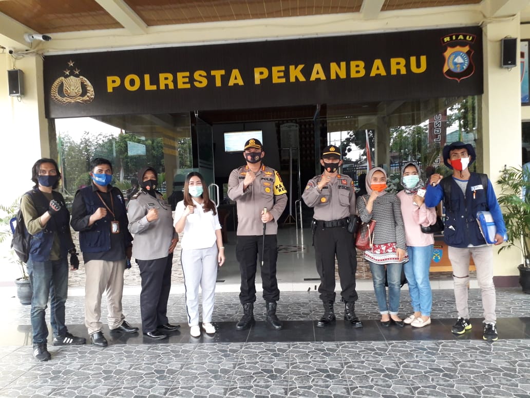 Polresta Pekanbaru Salurkan 4039 Paket Sembako Dari Kementrian Pariwisata RI