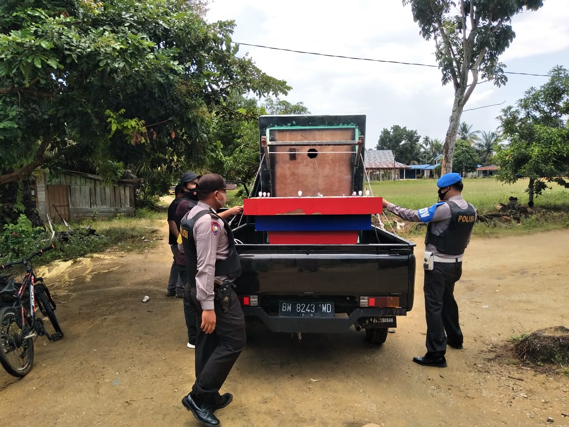 Giliran Polsek Tapung Hulu Amankan 2 Mesin Gelper Ikan-ikan di Desa Kasikan