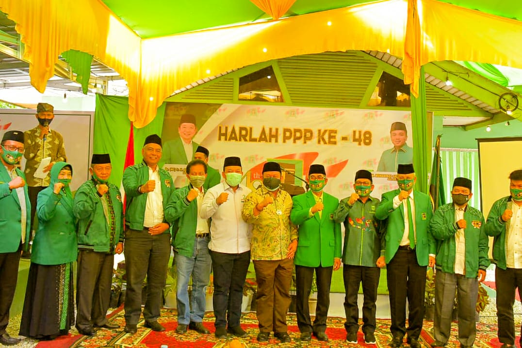 Hadiri Harlah PPP Ke-48, Catur Sugeng Ingat Memory Bersama Alm. Azis Zaenal