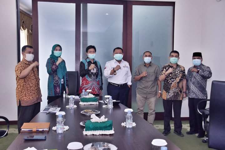 Bupati Kampar Terima Kunjungan Tanoto Foundation Terkait Kerjasama Peningkatan Kualitas Pendidikan