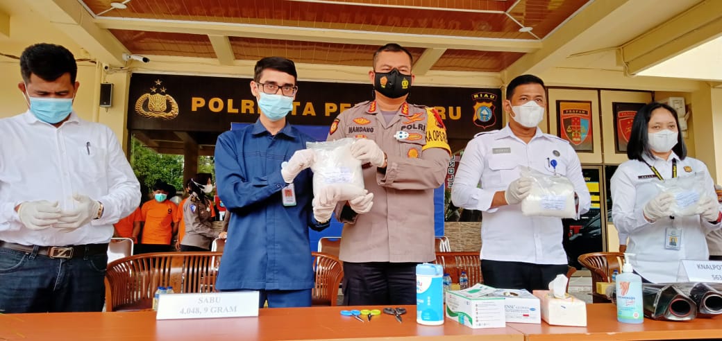 Kapolresta Pimpin Pemusnahan Barang Bukti Sabu dan 563 Knalpot Bronk