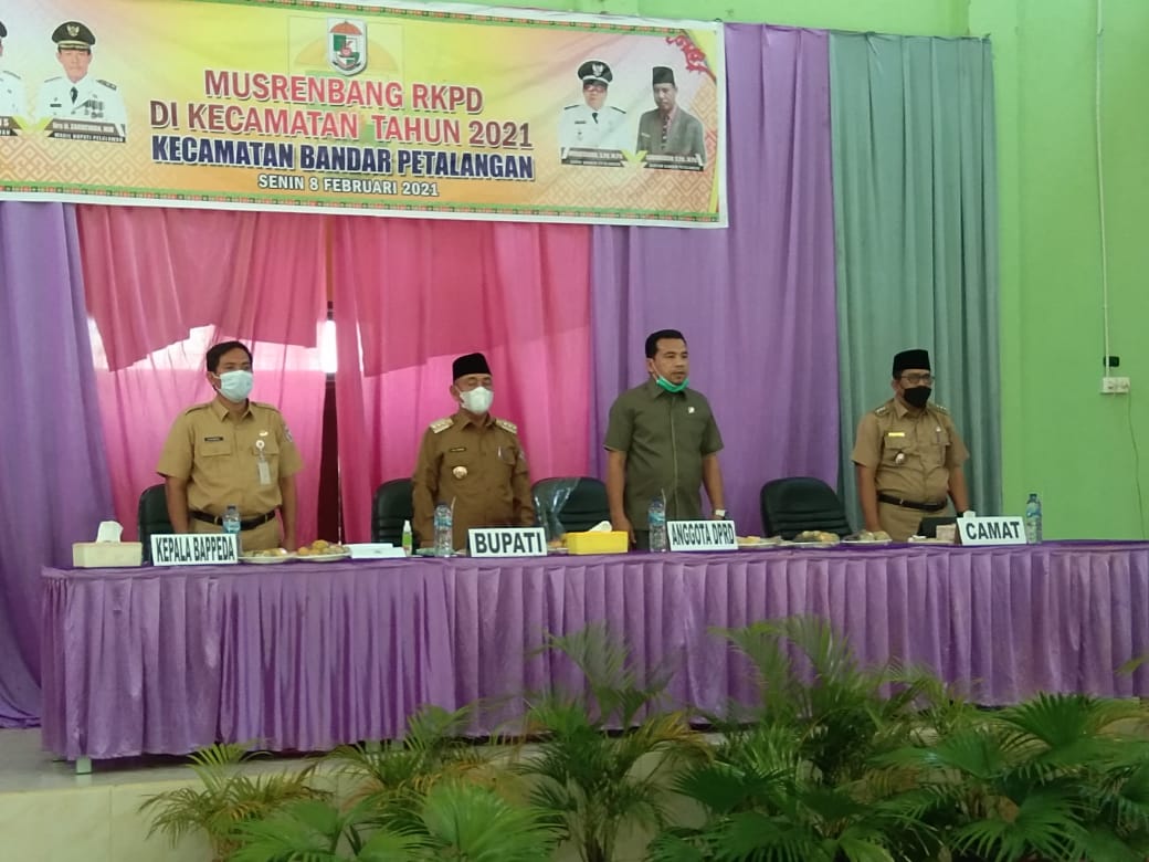 Kepala Bappeda Kabupaten Pelalalawan Hadiri Musrenbang RKPD Tingkat Kecamatan Bandar Petalangan