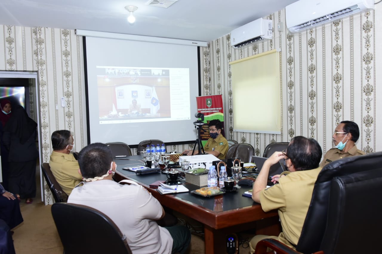 BPKAD Bengkalis Rapat Terkait Penanganan Covid-19 Dan Refocusing TKDD Tahun 2021 Secara Virtual