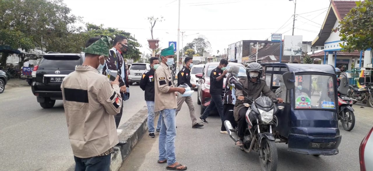 Hari Pers Nasional,Forum Wartawan Rohul Bersatu Bagikan 3.000 Masker