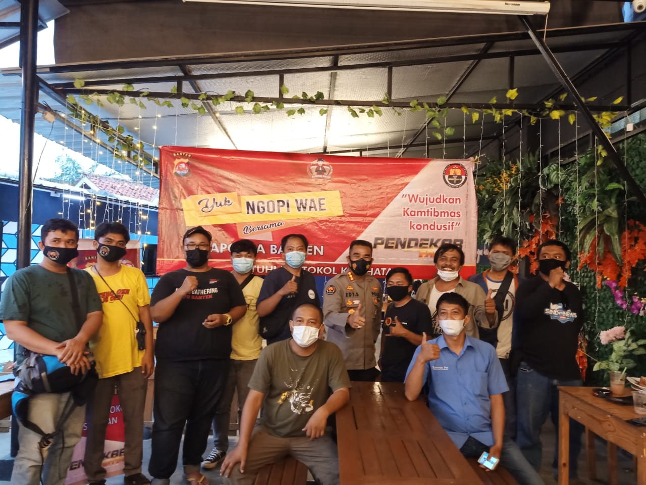 Perkuat sinergitas, Kabidhumas Ngopi wae dengan Forum wartawan Polda Banten