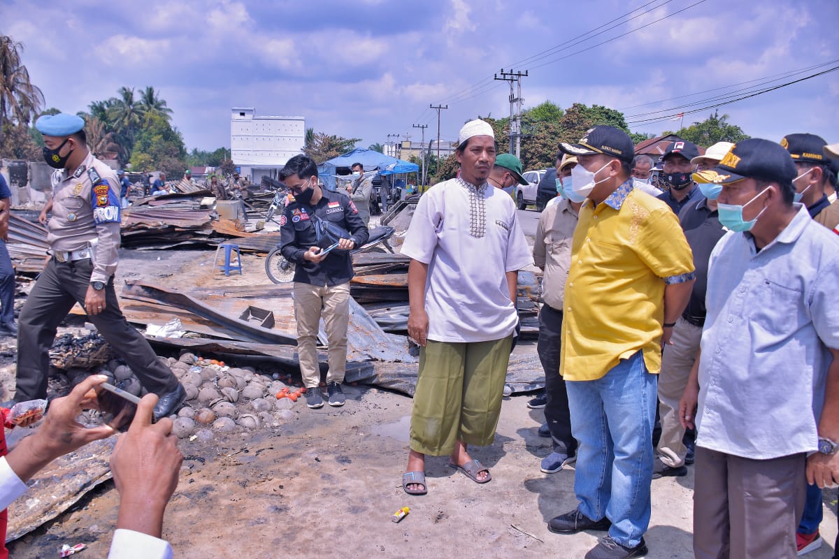 Bupati Kampar Gerak Cepat Dalam Tindaklanjuti Kebakaran Pasar Desa Kijang Jaya