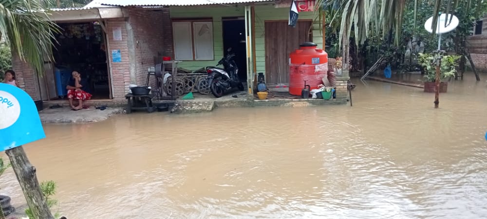 24 Rumah Warga Dusun Logas Desa Lubuk Keranji Timur Terendam Banjir