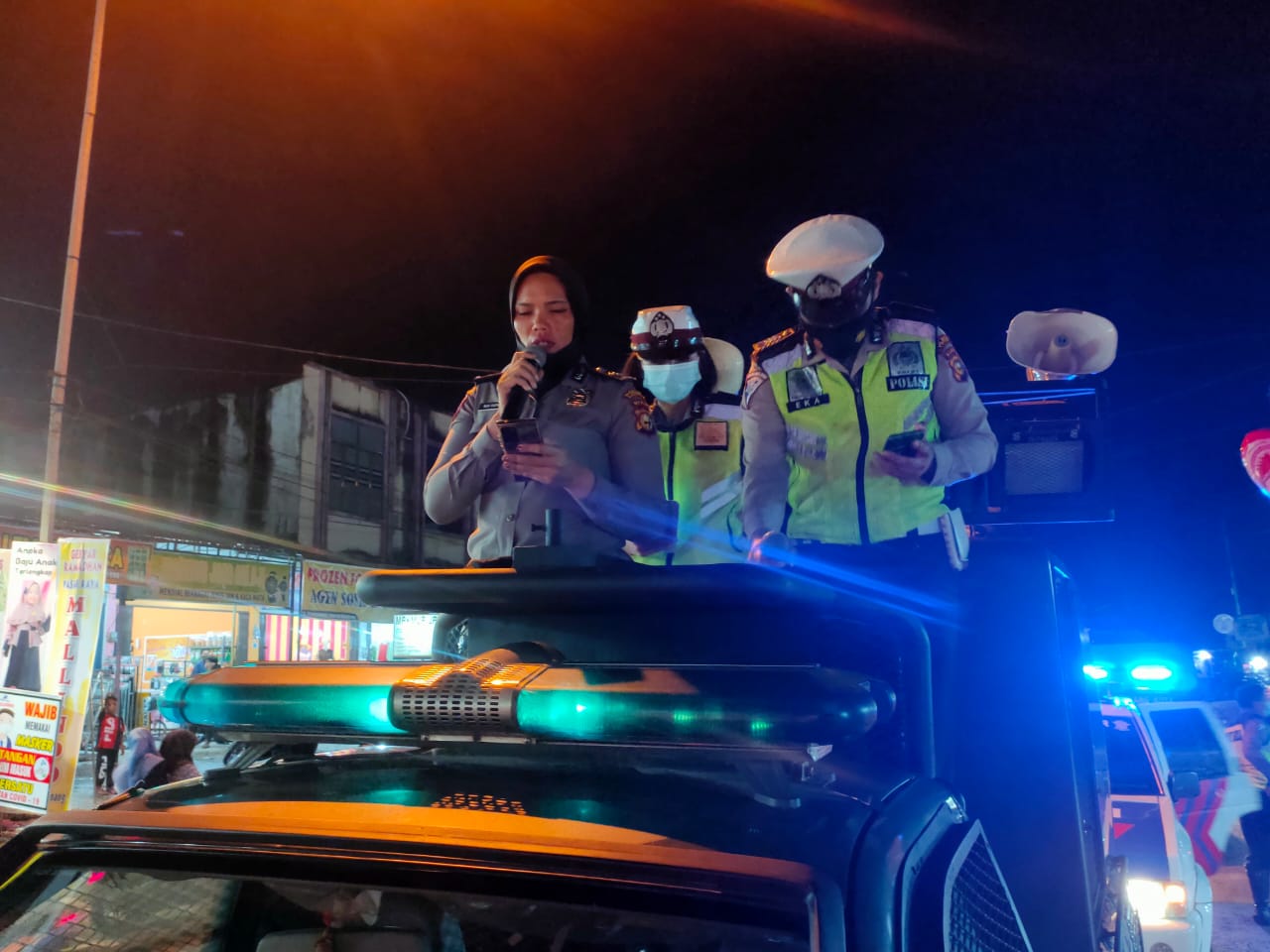 Puluhan Personel Polres Kampar Lakukan Patroli Berskala Besar, Himbau Warga Patuhi Protkes