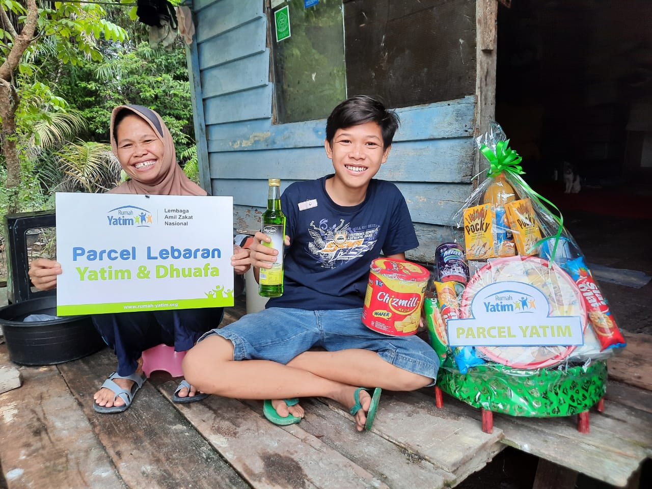 Parcel Lebaran Rumah Yatim untuk Ibnu, Yatim Dhuafa Asal Pekanbaru