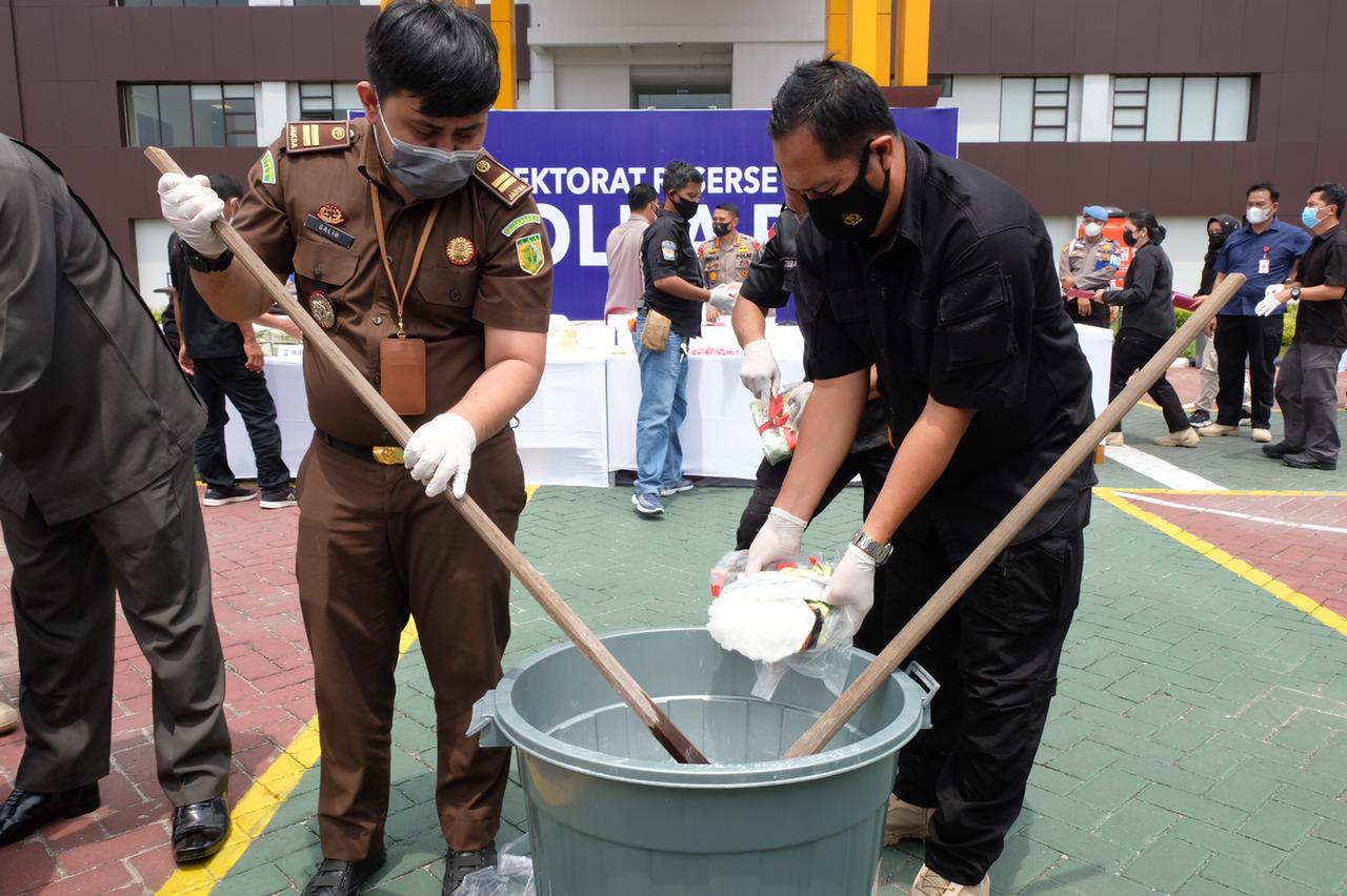 Musnahkan 26,83 KG Sabu, Kapolda : Terus Buru Pengedar Dan Kita Wujudkan Riau Bebas Narkoba