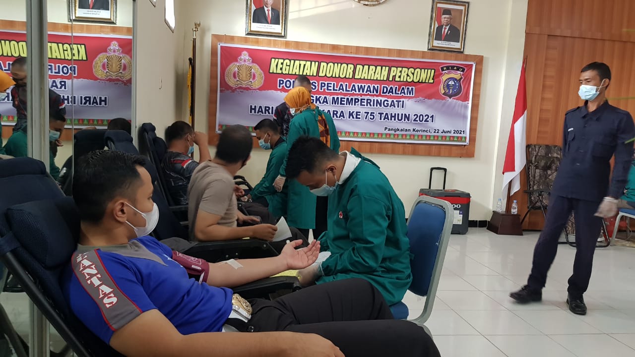 Donor Darah Polres Pelalawan Dalam Rangka Hari Bhayangkara Ke-75