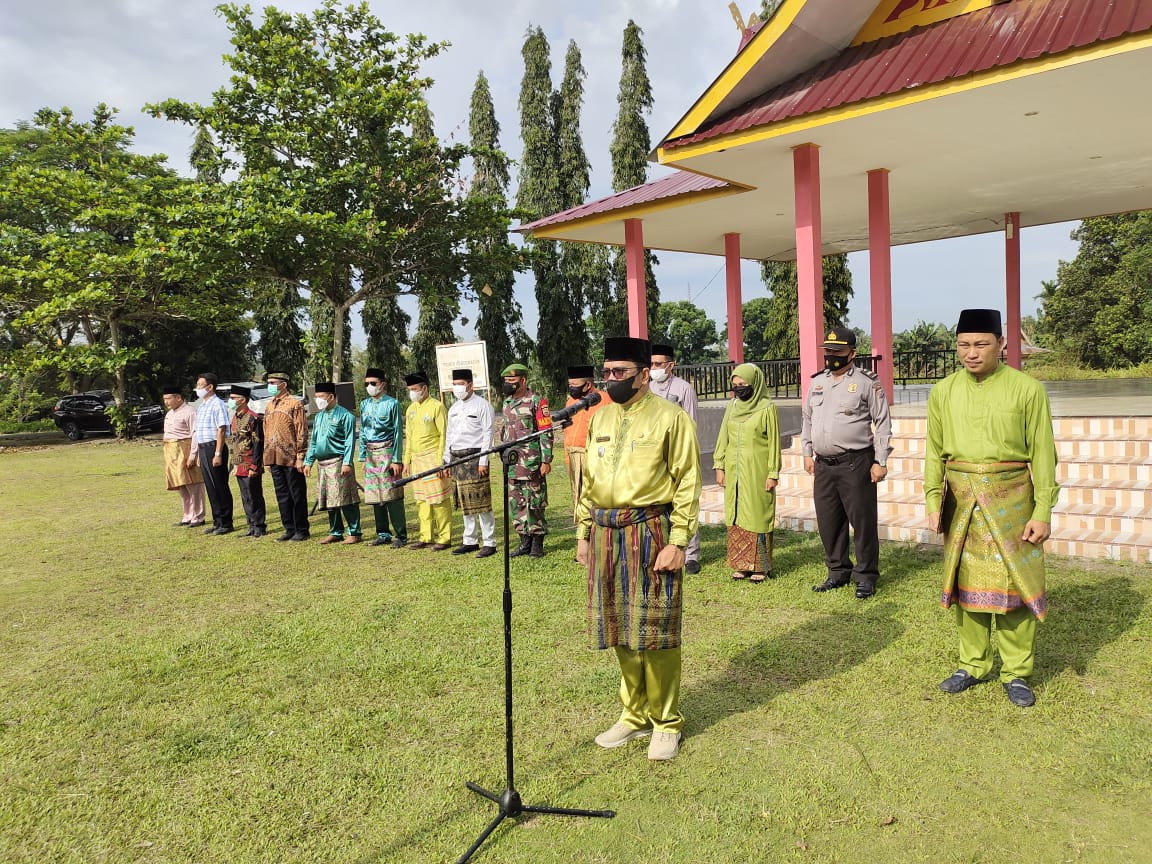 Pemerintahan Kecamatan Bandar Petalangan Gelar Upacara Hari Jadi Kabupaten Pelalawan Ke-22 Tahun 2021