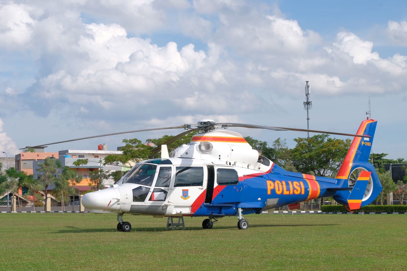 Mabes Polri Kirim Helikopter Untuk Polda Riau Perkuat Patroli Udara Atasi Illegal Logging