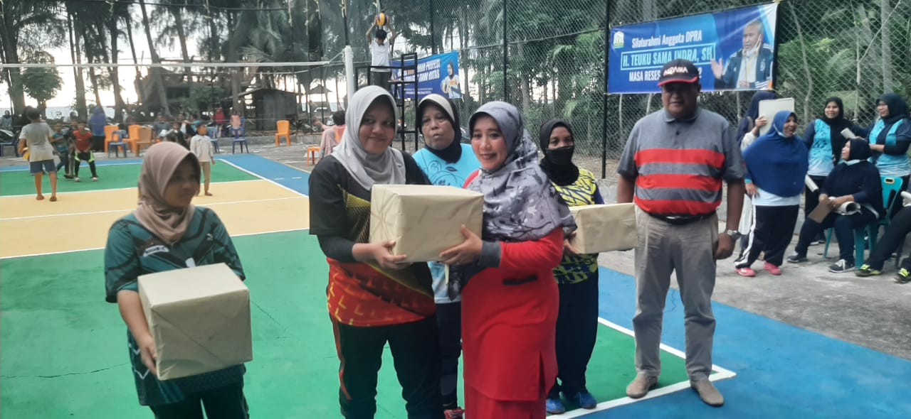 Turnamen Volly Ball Wanita Resmi Ditutup HT Sama Indra, SH