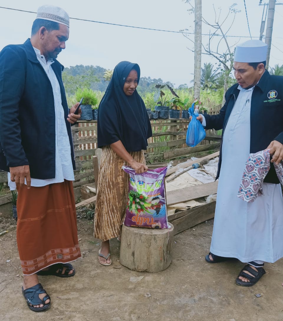 DPP IDzRA Menyalurkan Bantuan Banjir Ke Kampung Paya Uno