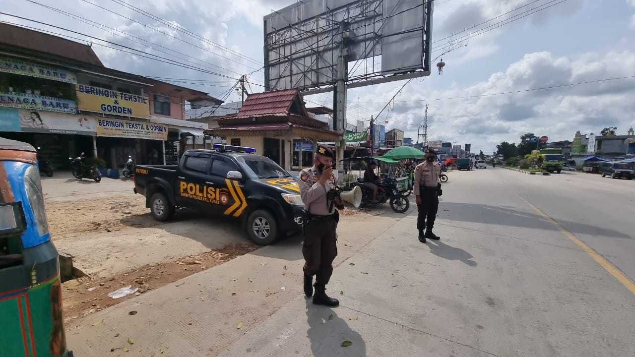 Tiga Personil Polsek Pangkalan Kuras Lakukan Penling Pencegahan Covid-19