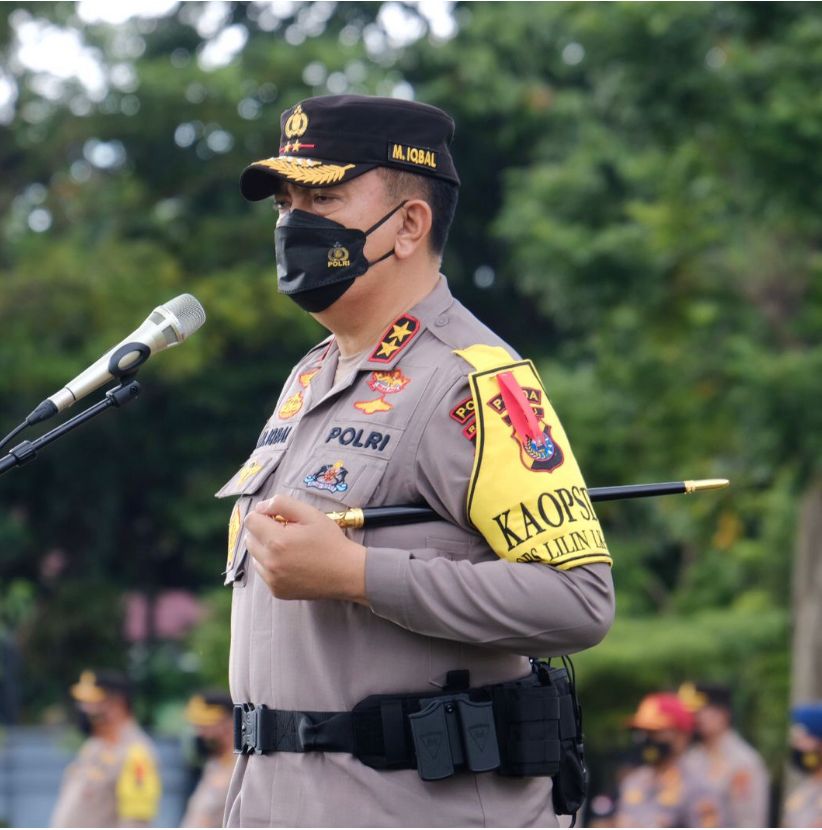 Kapolda Riau Irjen Muh Iqbal Puji Aksi Heroik Bripka Oktavianus Yusbar Tangkap 2 Pelaku Jambret, Hingga Terkilir Kaki