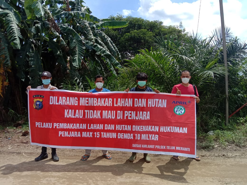 Polsek Teluk Meranti sampaikan Maklumat Kapolda Riau tentang Larangan Membakar Kepada Masyarakat