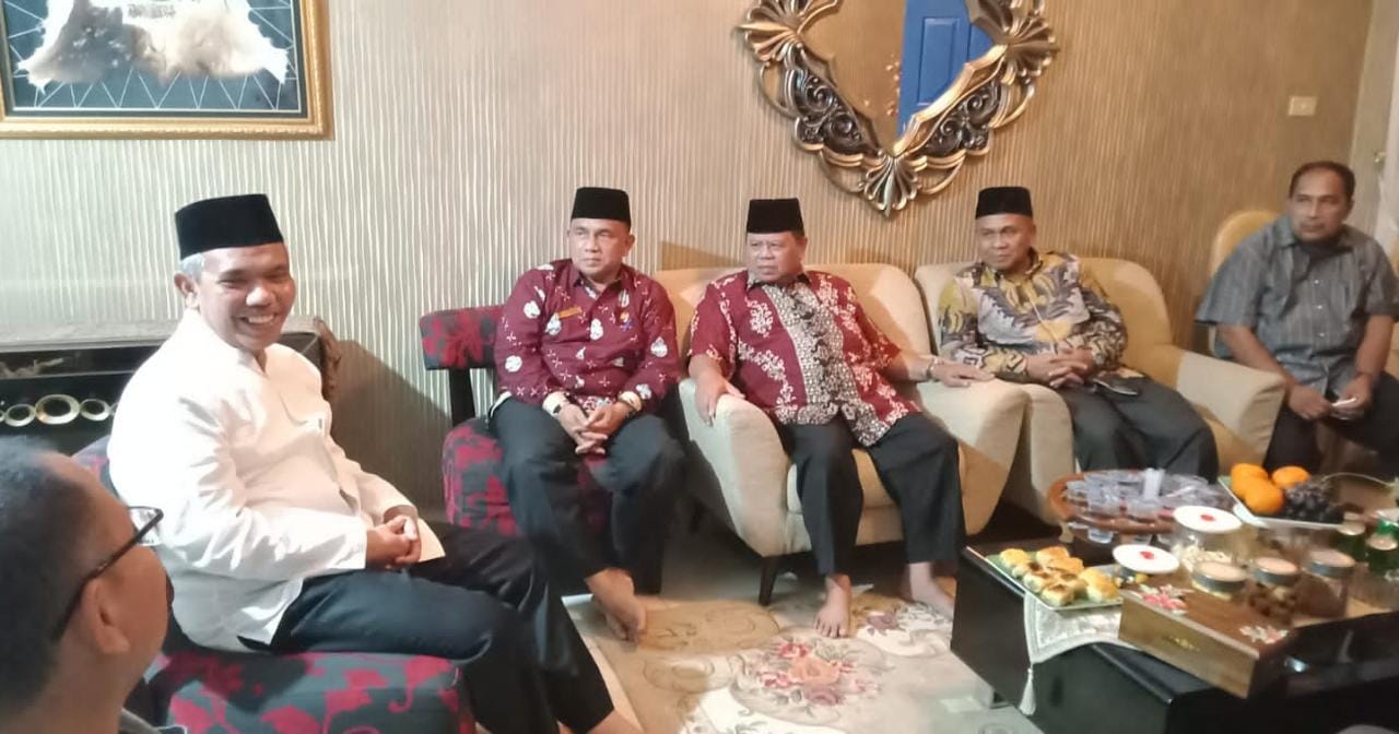 Pj.Bupati Kampar Dikunjungi Akademisi,Alim Ulama Dan Tokoh Masyarakat