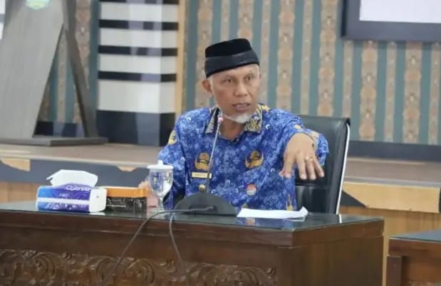 Gubernur Sumbar : Mari Selamatkan Danau Singkarak