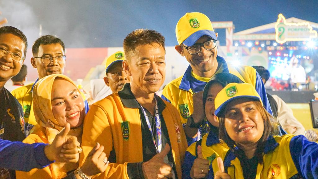 Bupati Afrizal Sintong Sapa Kontingen Rohil di Porprov Riau X Kuansing
