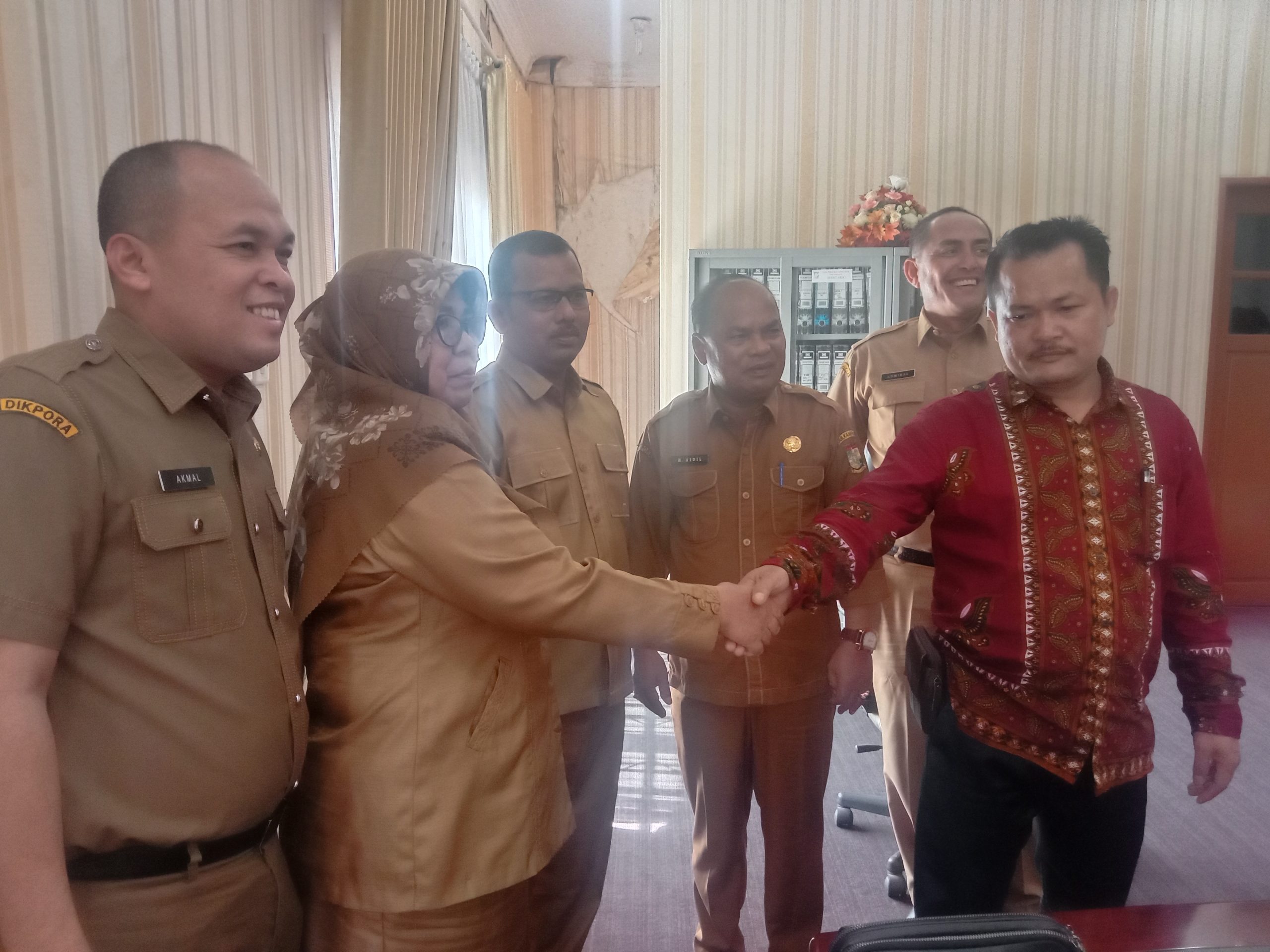 Mediasi Orang Tua Siswa dan Guru di SDN 024 Petapahan Jaya Temui Kata Sepakat