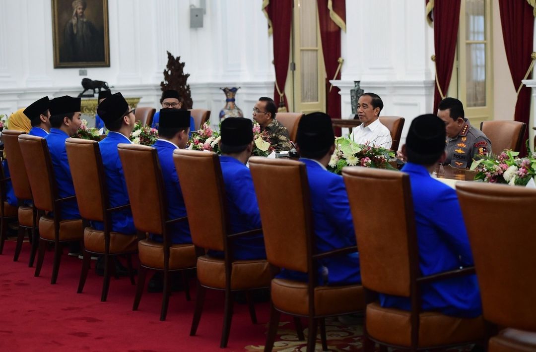 Presiden Jokowi Terima PB PMII di Istana Merdeka