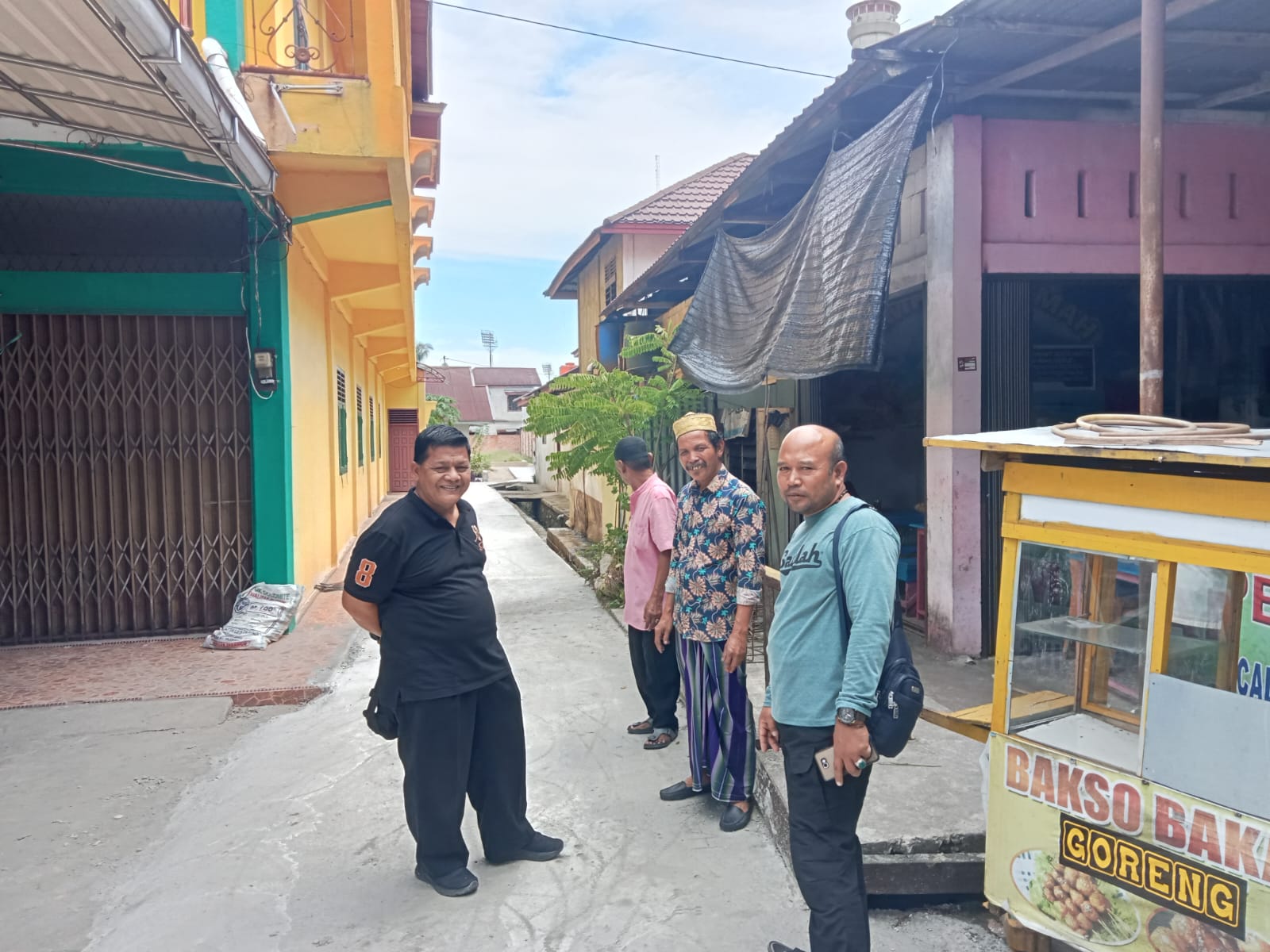 H Fahmil Wujudkan Impian Masyarakat Boncah Losuong Langgini Miliki Jalan Setapak