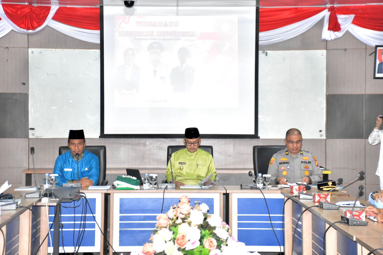 Meriahkan dan Sukseskan HUT RI Ke – 78 Dan HUT Riau Ke – 66 Tahun 2023,Pj Bupati Kampar Pimpin Rapat Finalisasi