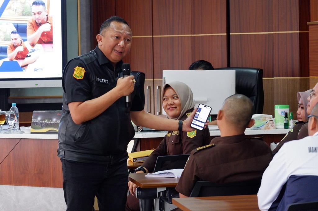 Kapuspenkum : Public Speaking Adalah Seni Yang Harus Dimiliki Oleh Setiap Jaksa