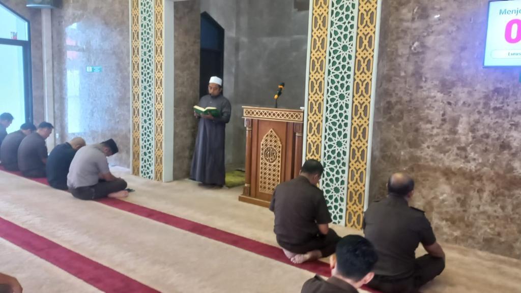 Tausiyah Ba’da Dzuhur Yang Disampaikan Oleh Ust.Chairul Ichwan,S.PDI