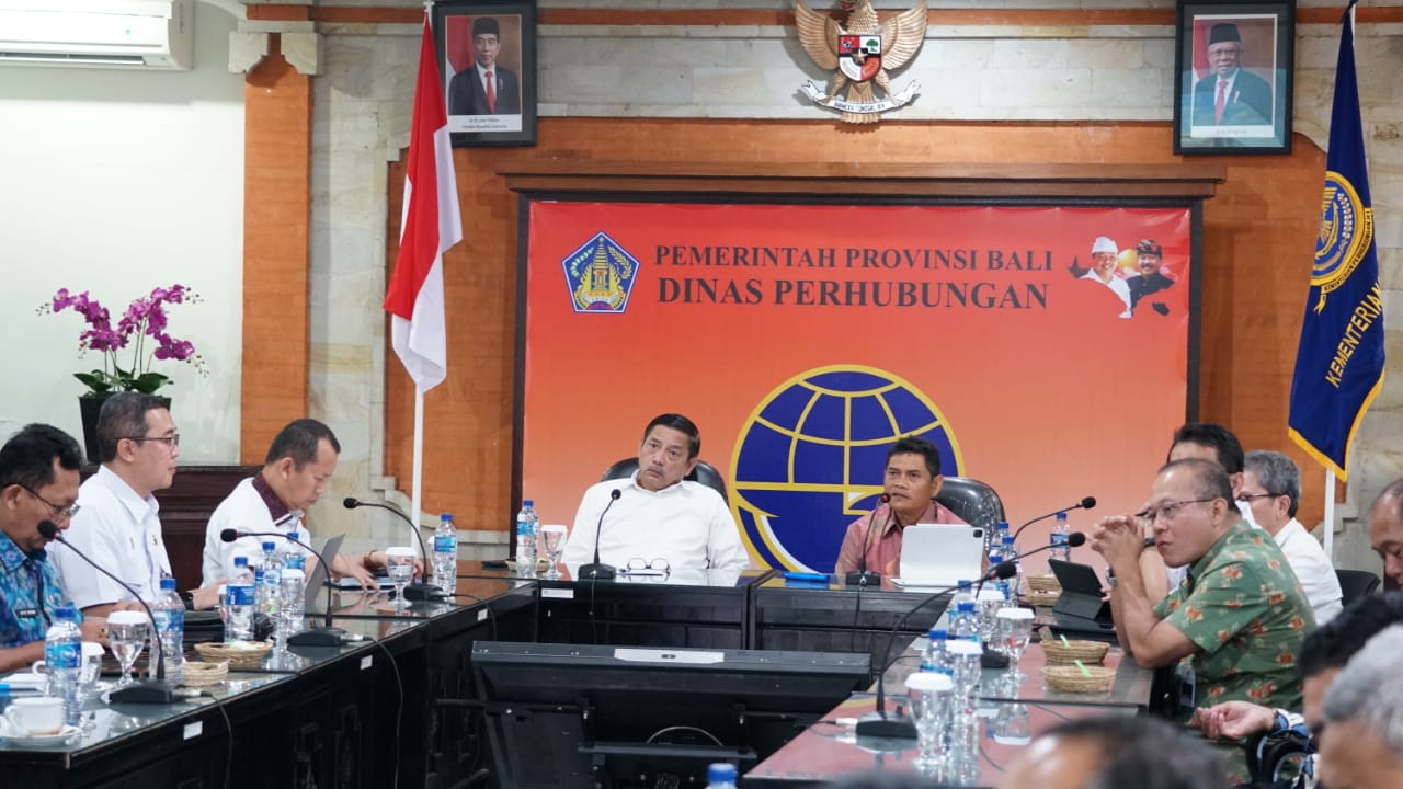Ditjen Hubdat – Pemprov Bali Gelar Rapat Evaluasi Pelaksanaan Trans Metro Dewata Dan Rencana Pembatasan Angkutan Barang