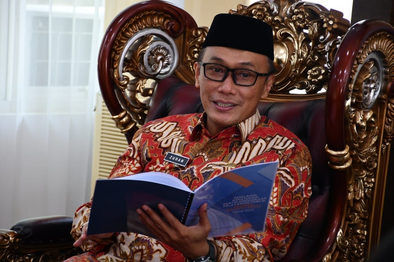 Digitalisasi Administrasi Pemerintahan Provinsi Sulbar Dengan Aplikasi Srikandi Terbaik di Indonesia Tengah dan Timur