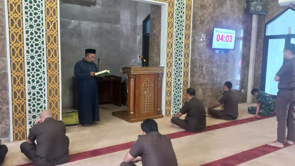 Tausiyah Ba’da Dzuhur Yang Disampaikan Oleh Ust.Chairul Ichwan,S.PDI