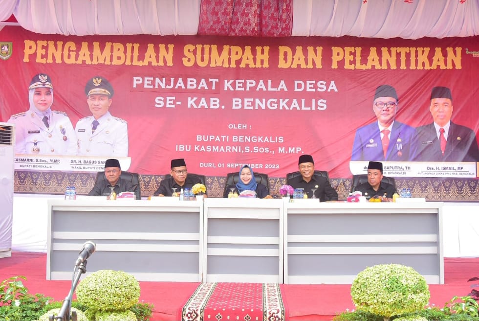 92 Pejabat Kepala Desa Se-Kabupaten Resmi Dilantik Dan Diambil Sumpah Jabatan Oleh Bupati Bengkalis Kasmarni, S,Sos,MMP