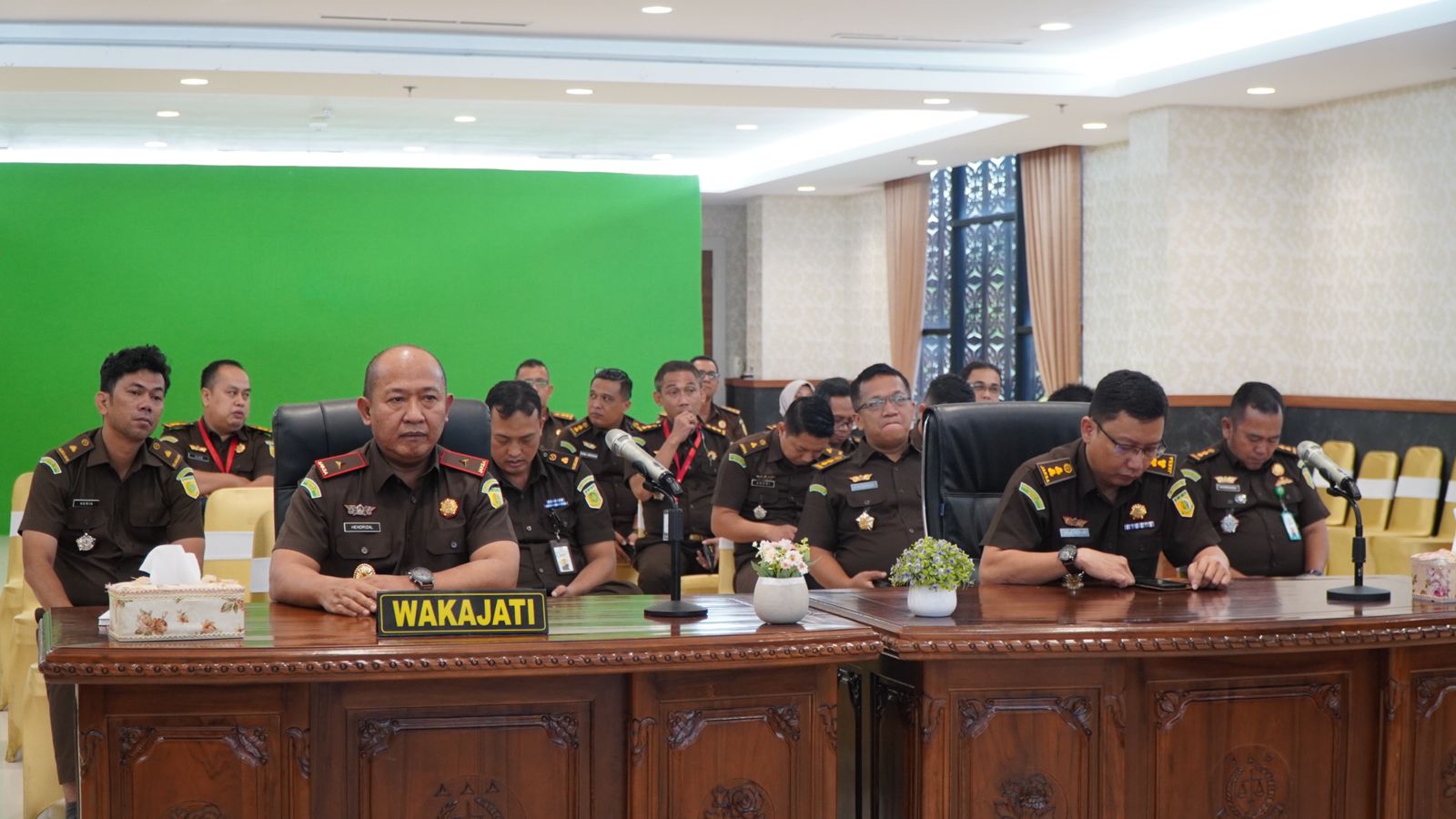 Wakil Kepala Kejaksaan Tinggi Riau Mengikuti Kegiatan Penutupan Rapat ...