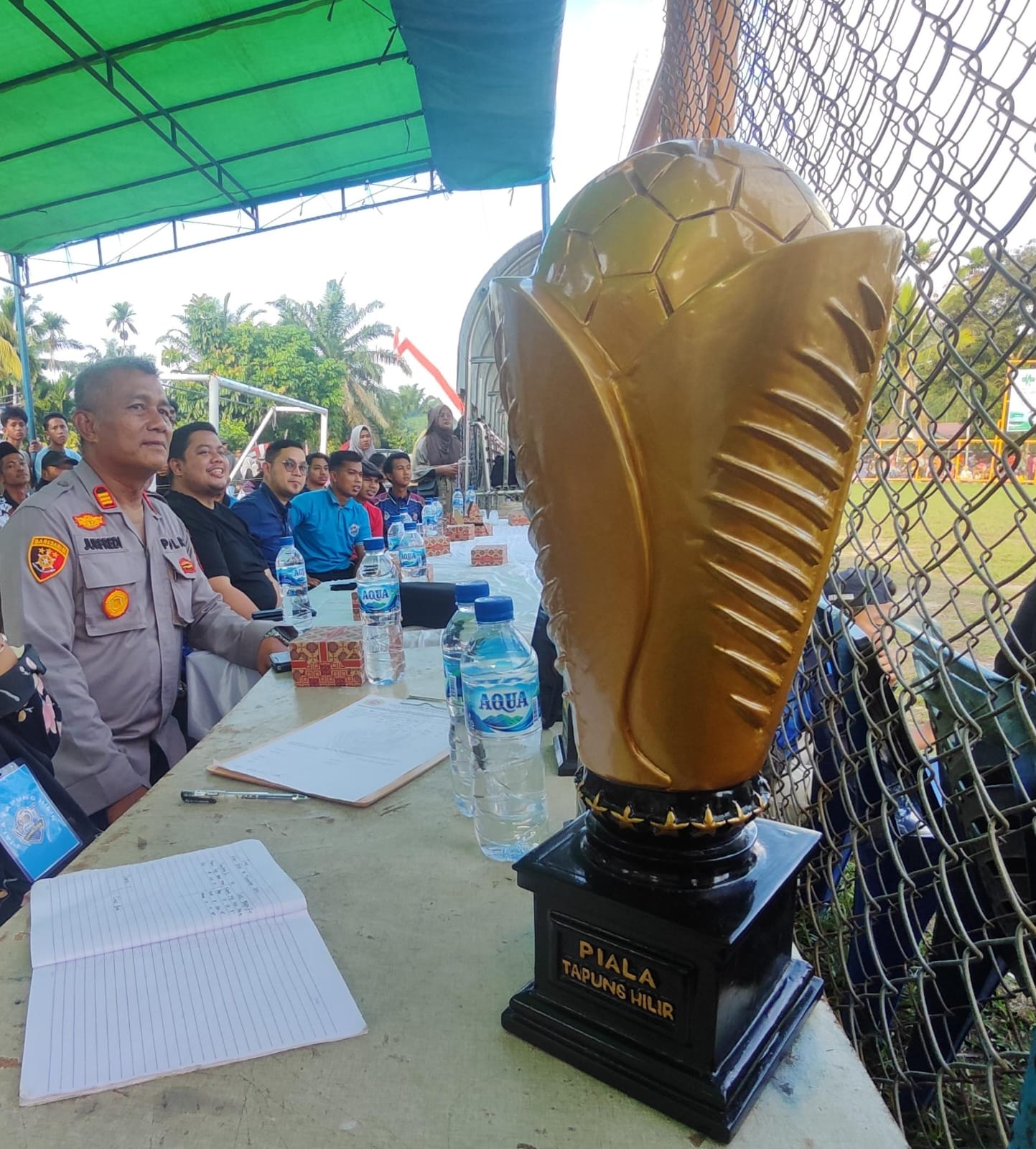 Camat Tapung Hilir Nurmansyah.S,STP Menutup Secara Resmi Acara Piala Tapung Hilir Ke – 5  Di Desa Koto Garo