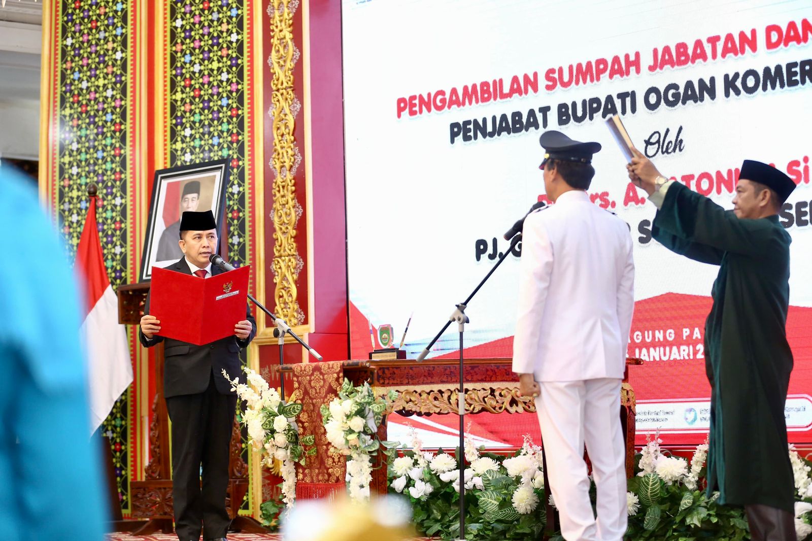 Pj Gubernur Agus Fatoni Lantik Ir. Asmar Wijaya sebagai Penjabat Bupati OKI