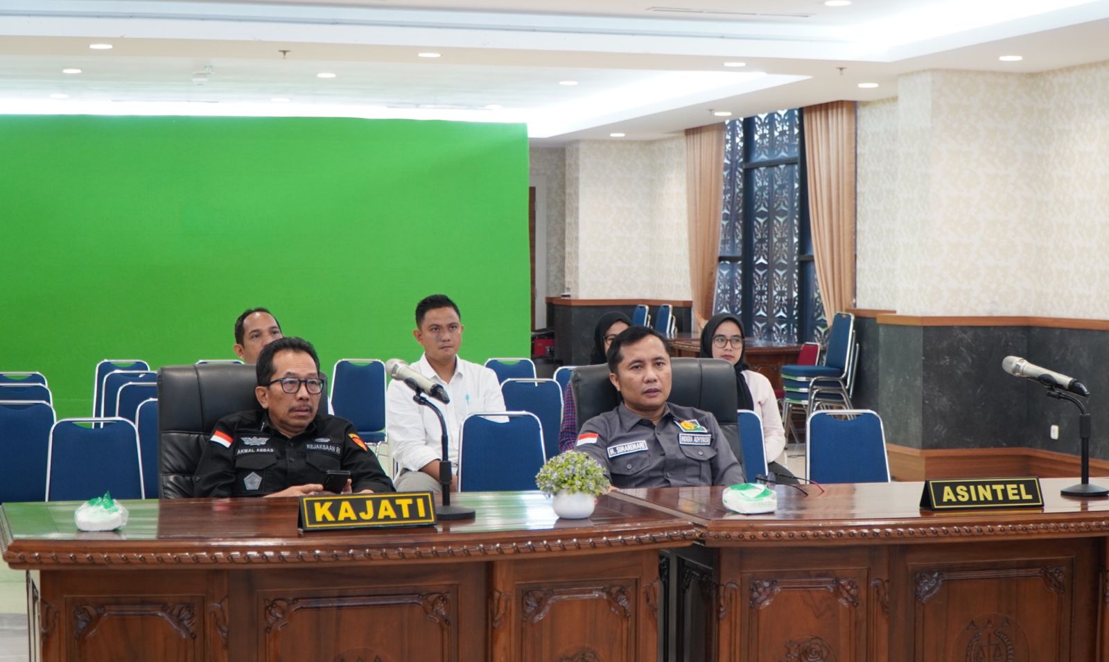 Kepala Kejaksaan Tinggi Riau Mengikuti Kegiatan Rapat Persiapan Posko Pemilu Kejaksaan Menjelang Pemungutan Suara pada Pemilu Tahun 2024 Secara Virtual