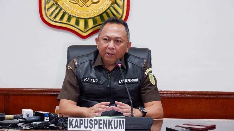 Kejaksaan Agung Memeriksa 4 Orang Saksi Terkait Perkara Emas Surabaya