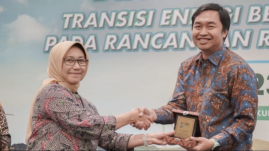 Ditjen Bina Bangda Kemendagri Sampaikan Sejumlah Masukan terkait Transisi Energi